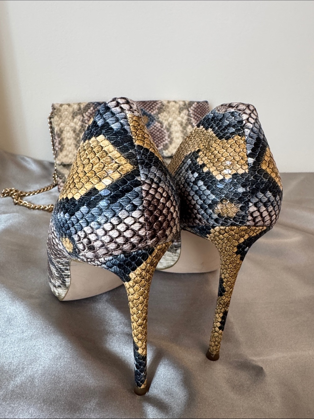 Steve Madden Multicolor Snake-Print Shoes & Chain Clutch in Blue, Gold, Cream - Picture 5 of 11